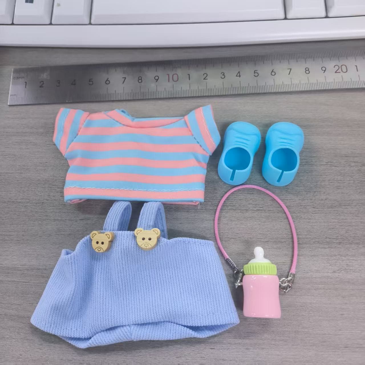 ReignSword Clothes for 17cm Doll, 4 Pcs Casual Set for Dolls, Dress-Up-Replaceable Clothing, Stylish Doll Outfit Accessories for 6.7 Inches Dolls, Play & Collector Display (NO Doll) - 1