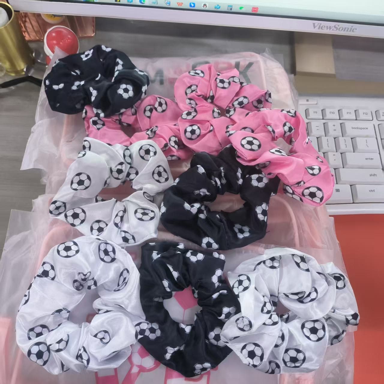ReignSword 24 Pack Soccer Team Gifts for Girls, 12 Pink Clear PVC Soccer Cosmetic Bags, 12 Sport Hair Scrunchies for Sports Team Accessories Coach Soccer Party Supplies - 7