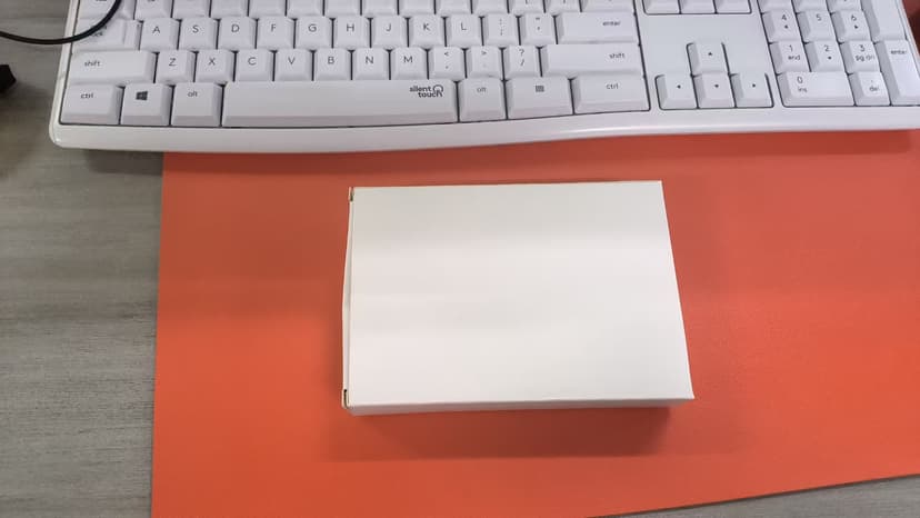 ReignSword Hat Organizer for Baseball Caps, Wall Hat Hangers with 8 Non-Slip Clips, Hat Display Rack Hat Storage Hooks for Closet Entryway Door (Black)