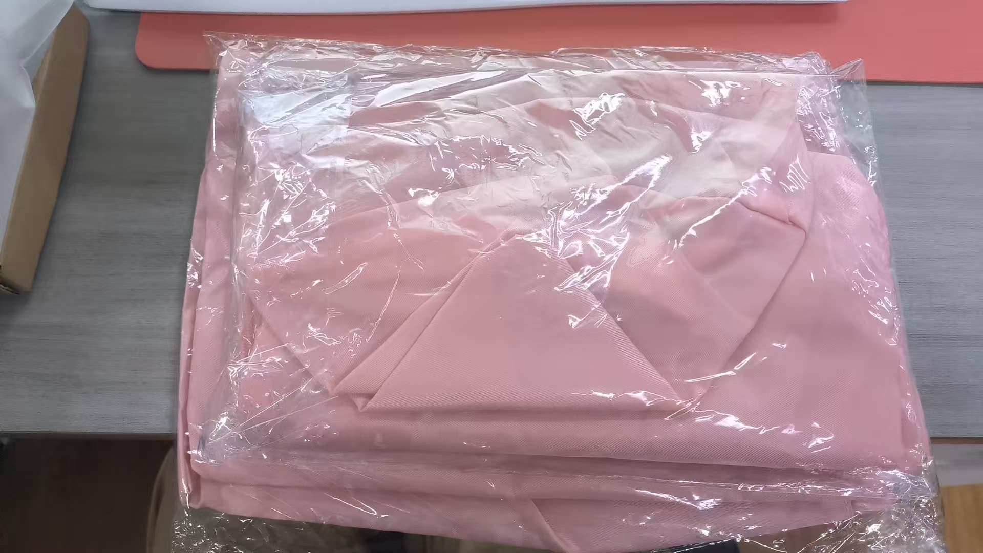 ReignSword 2 Pcs Large Capacity Storage Bag, Waterproof Bedding Organizer Bag with Zipper and Handle, Portable Container for Closet Comforter (Pink) - 6