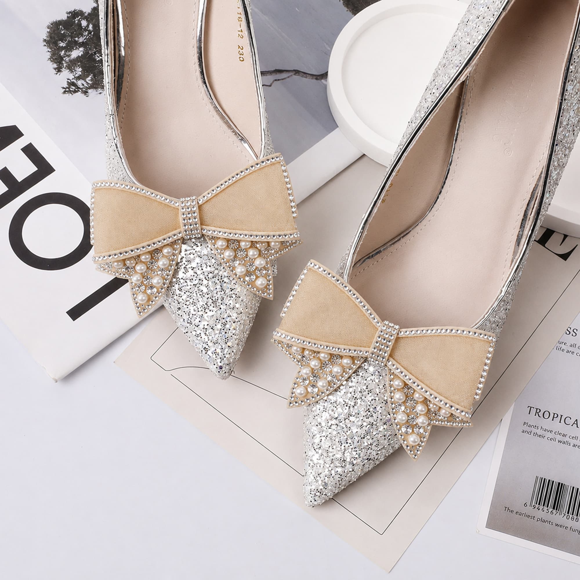 ReignSword 4 Pcs Rhinestone Shoe Clips, Detachable Pearl Bow Shoes Charms, Elegant Crystal Buckles for Women Dress Shoes, Shoe Decorative Accessories for Wedding Prom Party (Gold) - 5